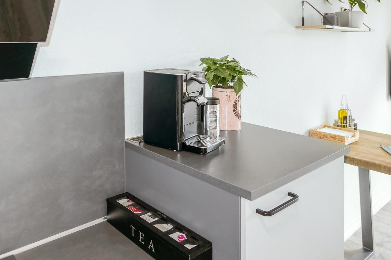 Wohlfühlwohnung mit Balkon im Zentrum von Kiel Exterior foto